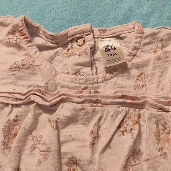 24 mo Long Sleeved Onesie *5 for $20* - Picture 2 of 3